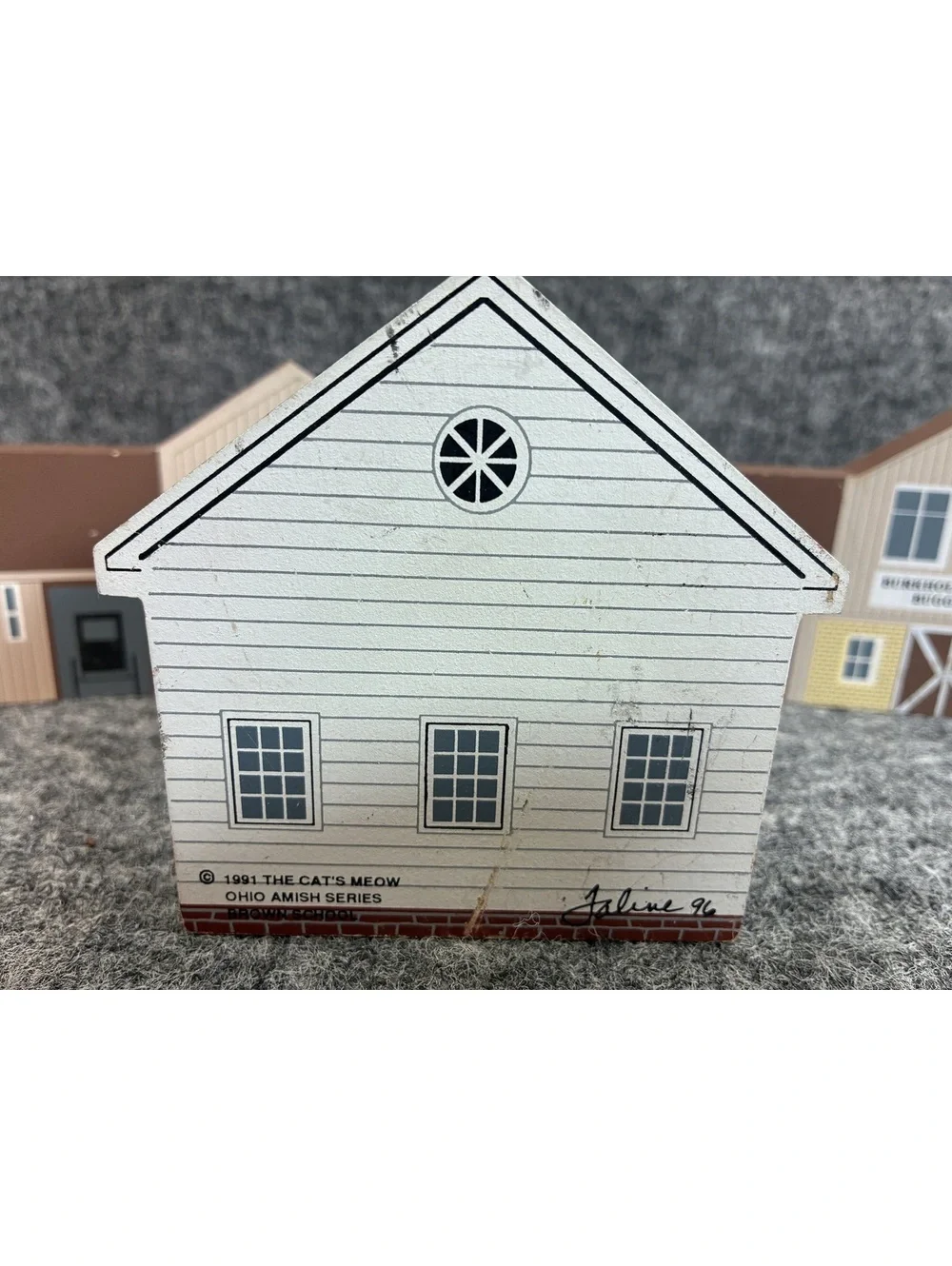 The Cat's Meow 1991 Ohio Amish Series Add on Pieces Barn Buggy